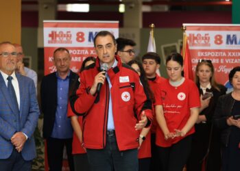 Në Ditën Botërore të Kryqit të Kuq, Këshilli i Qarkut Tiranë vlerëson kontributin e vullnetarëve dhe punonjësve humanitarë